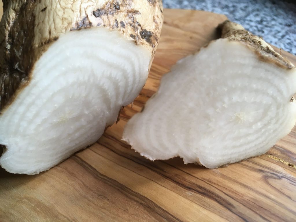 Zuckerrübe aufgeschnitten